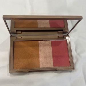 URBAN DECAY Naked Trio Palette Bronzer, highlight, blush